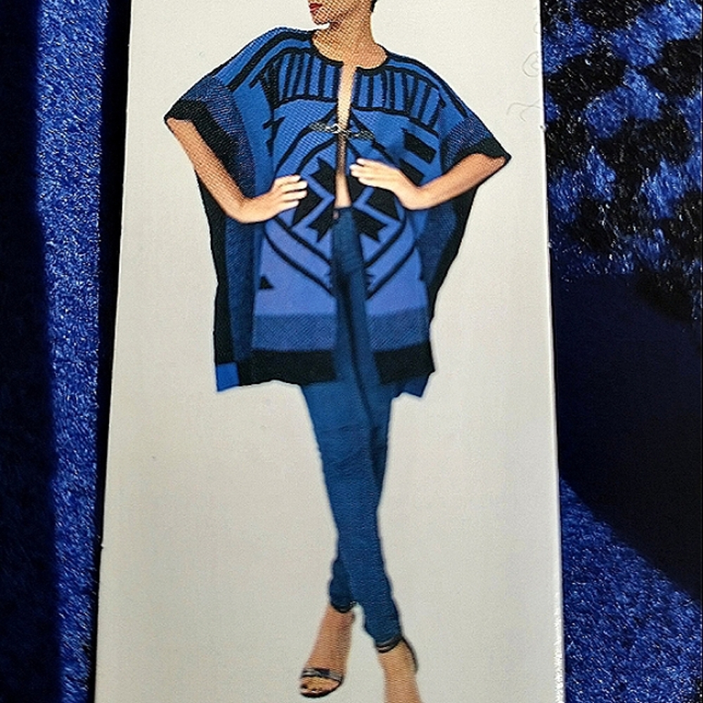 BCBGMaxAzria Geometric Sweater Cape Vest Shawl Ruana Wrap Poncho Cardigan NWT - Picture 7 of 12